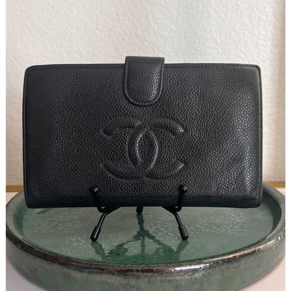CHANEL Handbags - Authentic Black CHANEL CC Logo Caviar Skin Long Bifold Wallet